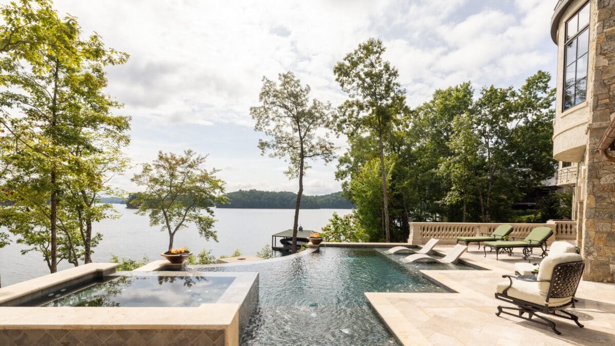 The Pros & Cons of Gunite Pools